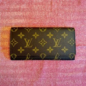 Louis Vuitton Monogram Checkbook Long Bifold Wallet